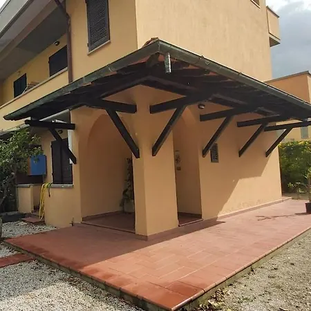 Positano Ferienhaus Torre del Lago Puccini